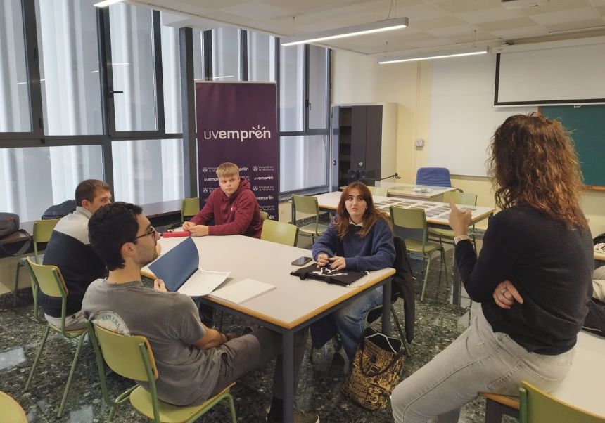 Alumnos en clase